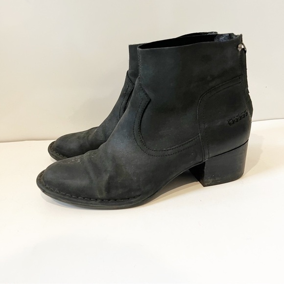 Ugg Bandara Leather Boots Bootie - Picture 3 of 9